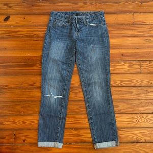 Gap boyfriend women’s jeans size 2 (26R). Darker wash and low rise. Hole in knee